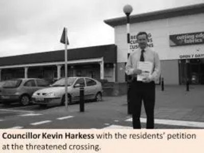 Cllr Harkess and the residents petition